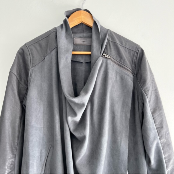 BLANK NYC Gray Faux Suede Leather Asymmetric Shoulder Zipper Draped Jacket Sz M - Picture 5 of 16